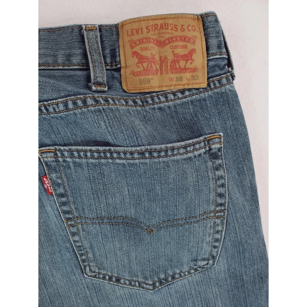 Levis levis 559
